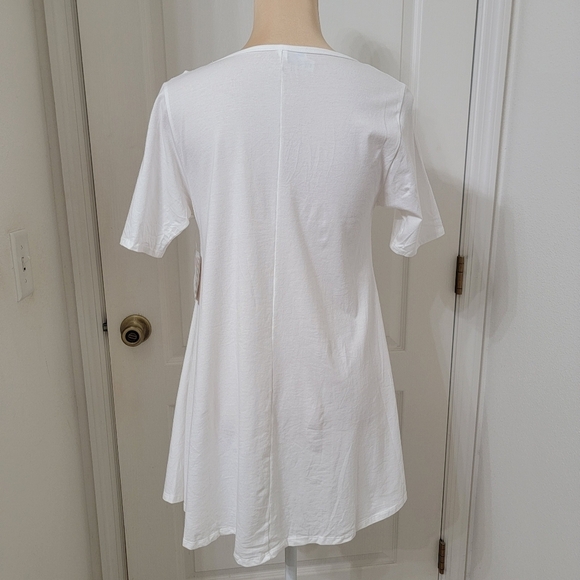 LuLaRoe Size XS White Perfect T NEW with Tag - Picture 3 of 11